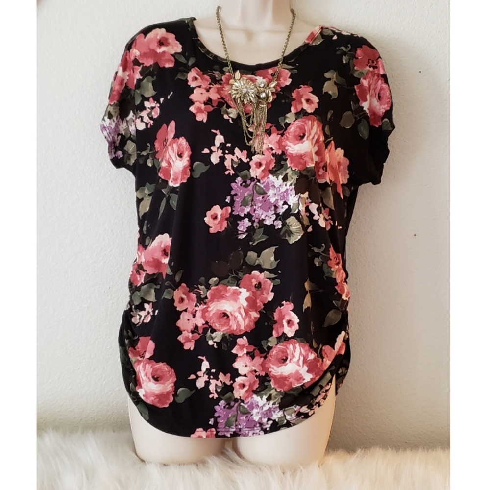 Due Time Maternity Floral Top